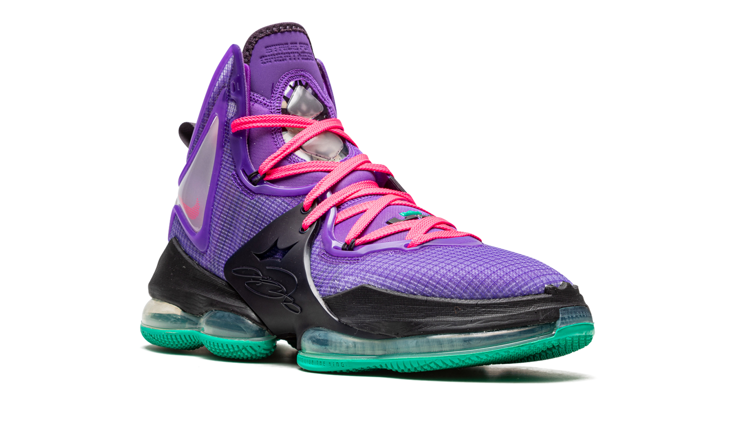 LeBron 19 "DJ Bron" CZ0203 500