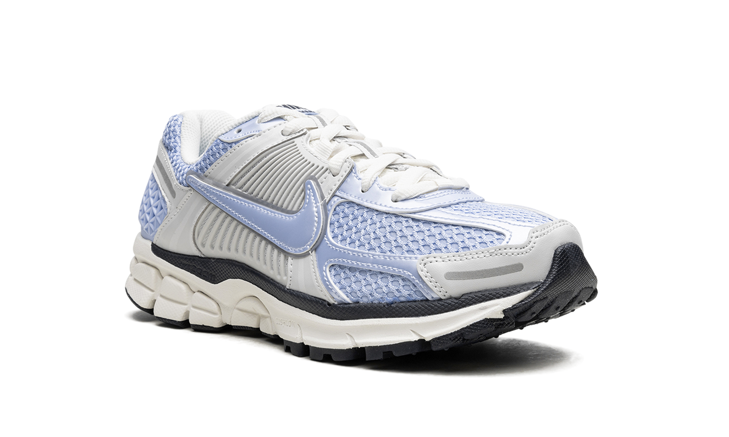 ZOOM VOMERO 5 WMNS "Royal Tint" FJ4588 025