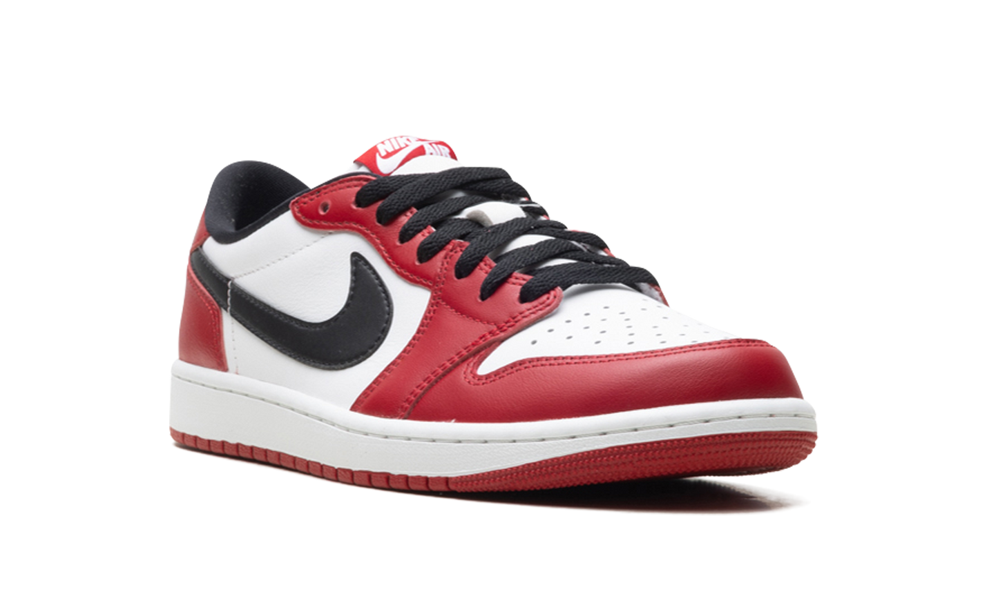 Air Jordan 1 Low OG "Chicago (2025)" HQ6998 600