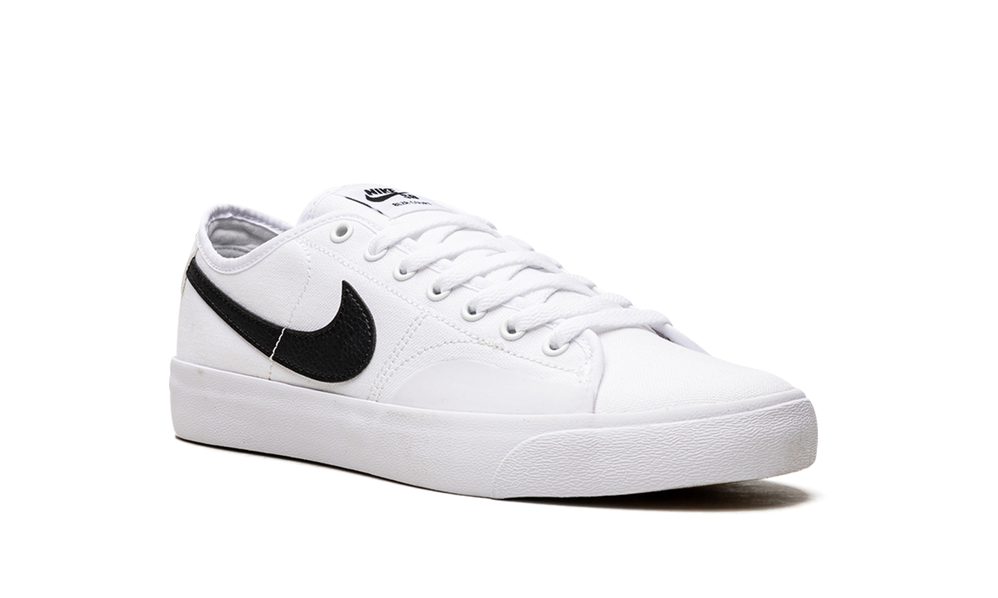 SB Blazer Court CV1658 101