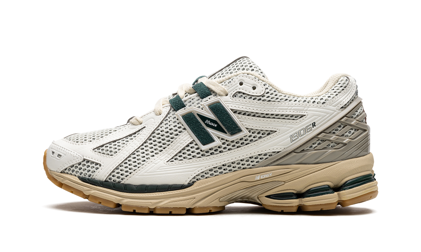 1906R "White Green Cream" M1906RQ