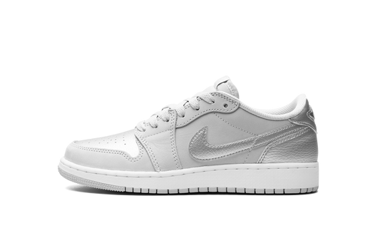 Jordan 1 Low OG GS "Metallic Silver" CZ0858 002