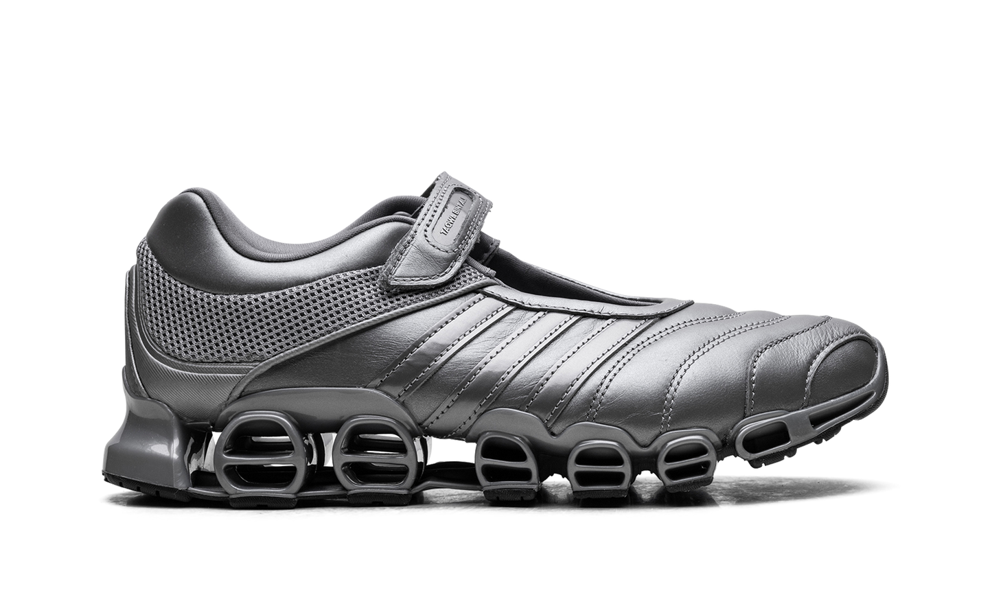 Megaride Mary-Jane WMNS "Taqwa Bint Ali Iron Metallic" IH8566