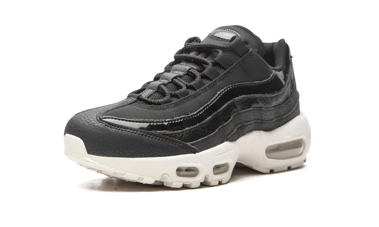 AIR MAX 95 SE MNS WMNS AQ4138 001