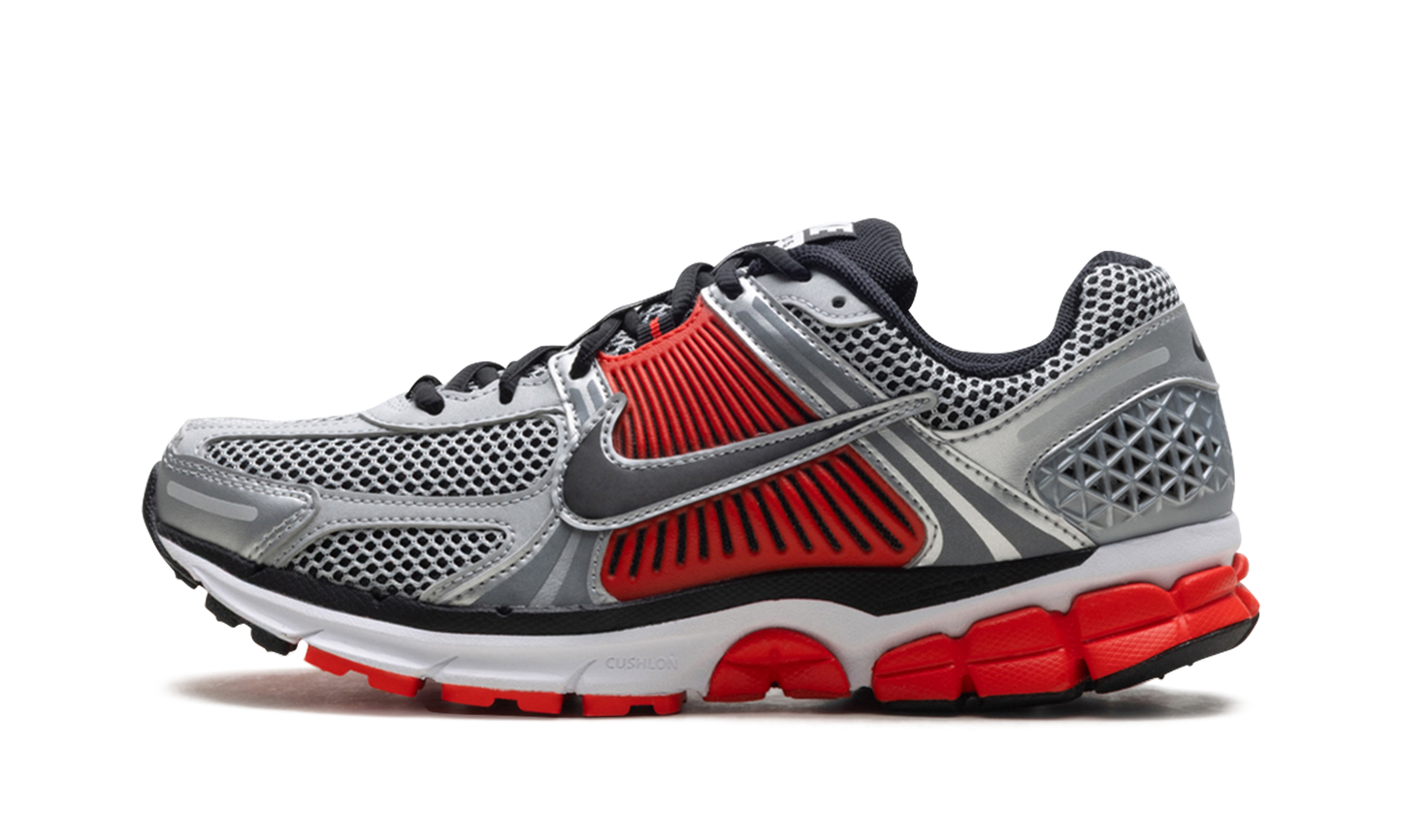 Zoom Vomero 5 "metallic silver black" FJ4151 005