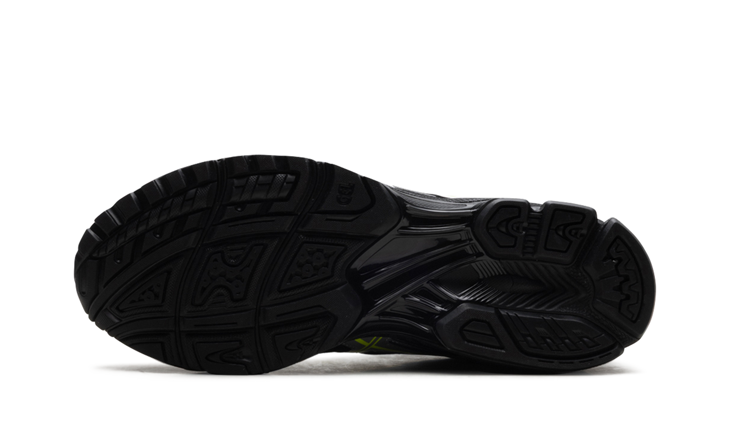 Gel Nimbus 10.1 "Kith - Black Pure Silver" 1203A844 001