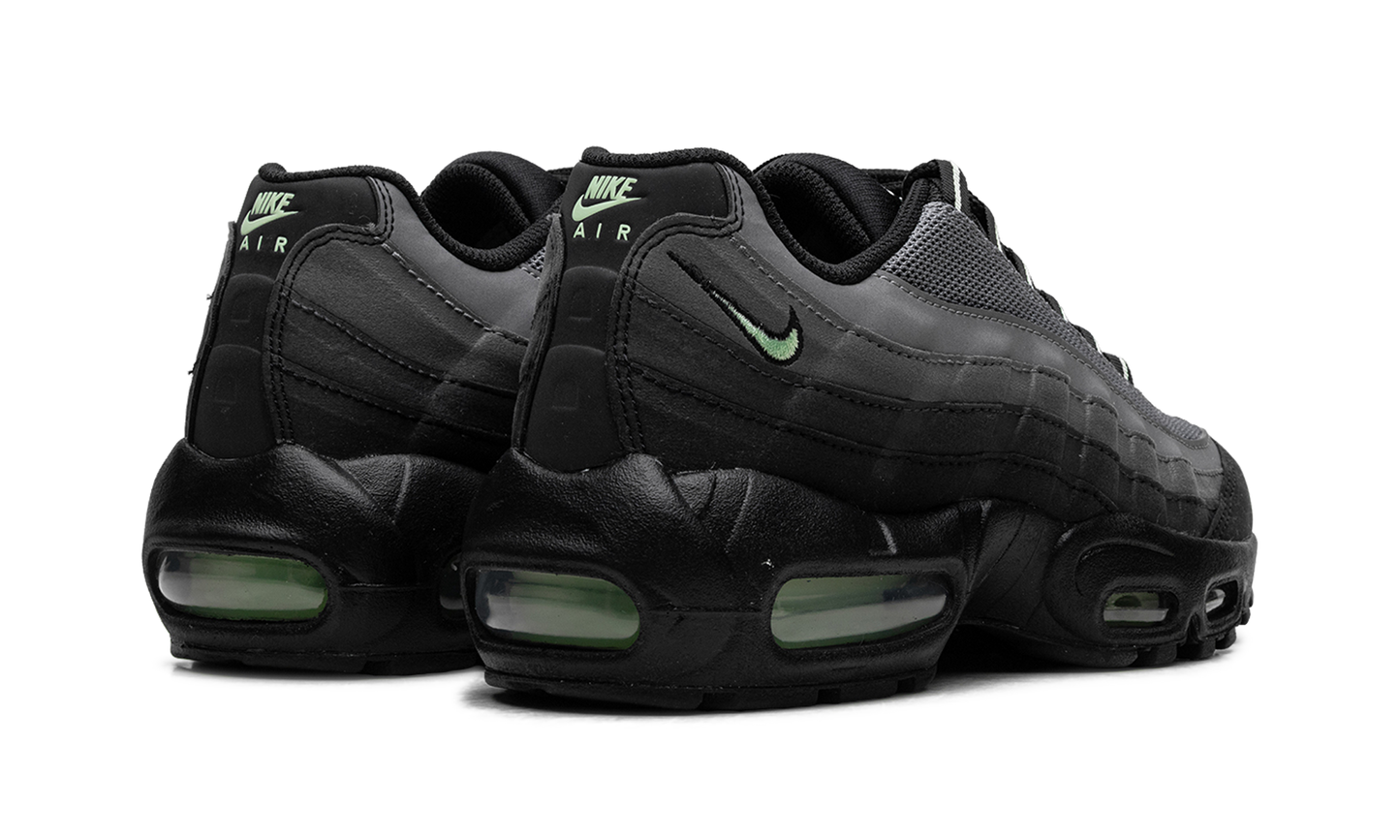 Air Max 95 GS "Vapor Green" HM9614 001