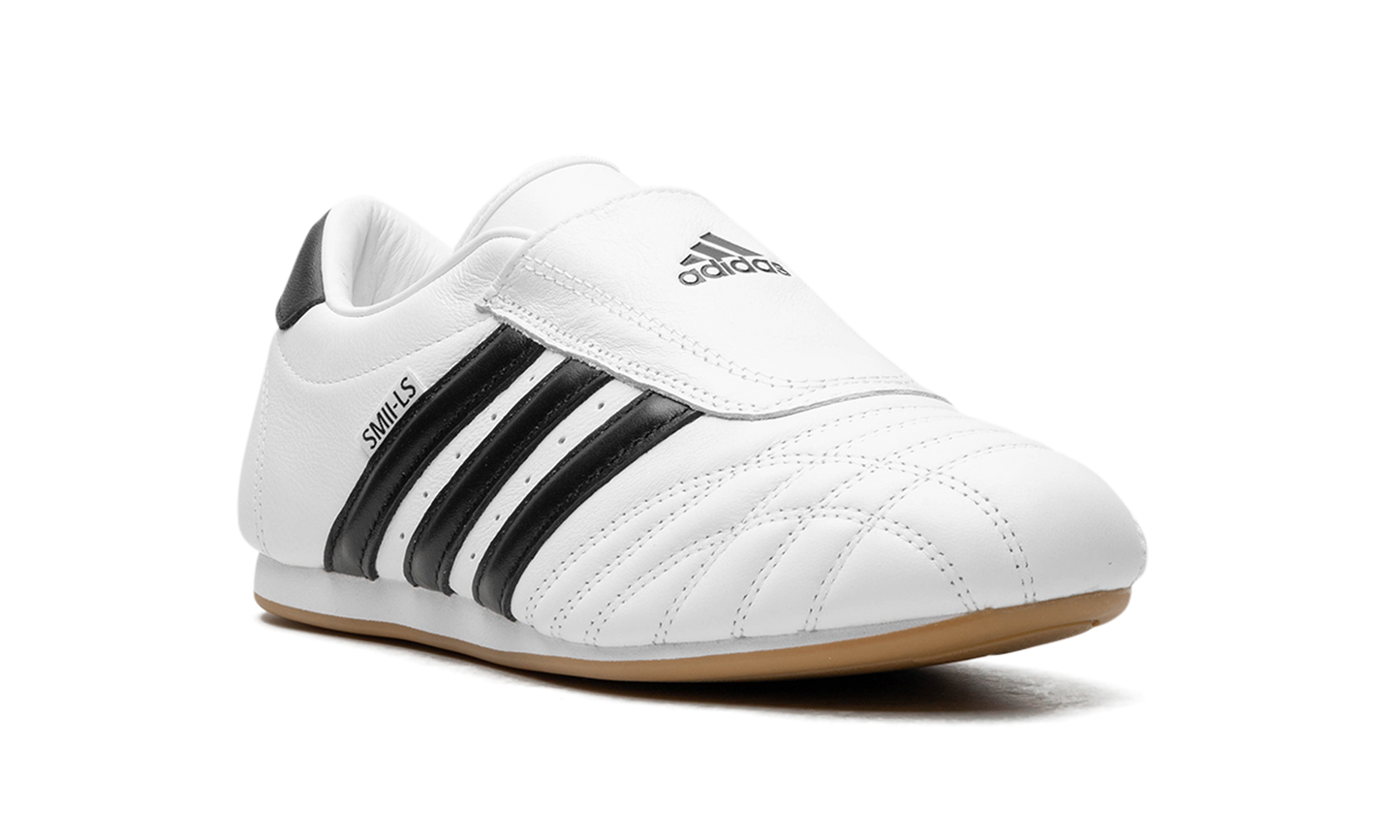 Taekwondo WMNS "Cloud White/Core Black/Gum" JQ4774