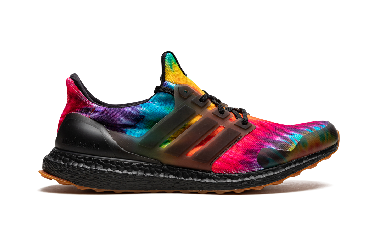 Ultra Boost "Nice Kicks - Woodstock Black Special Box"