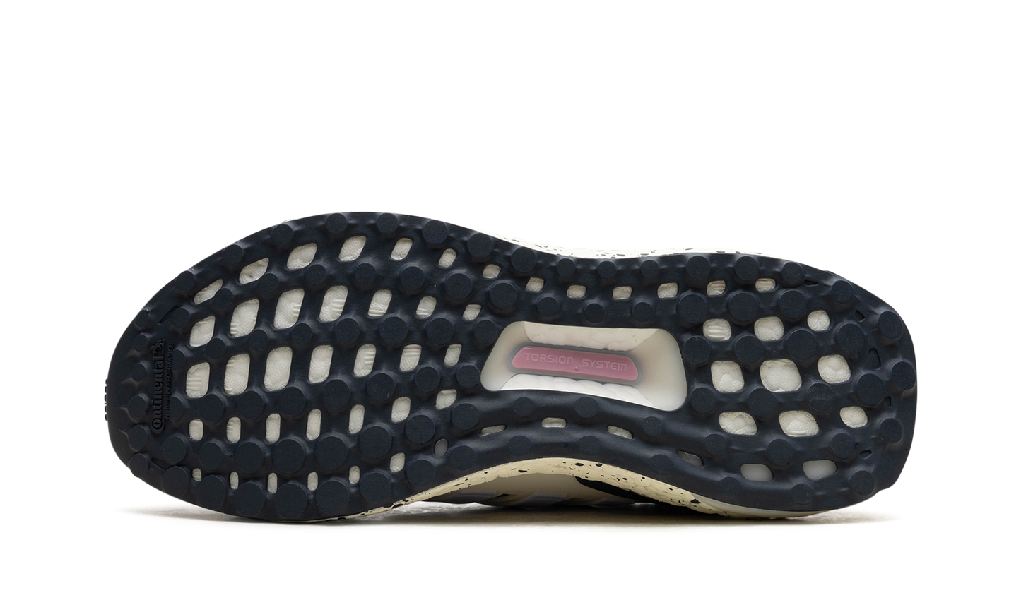 ULTRABOOST 5.0 DNA WMNS "Shadow Navy Lilac Speckled" GV8736