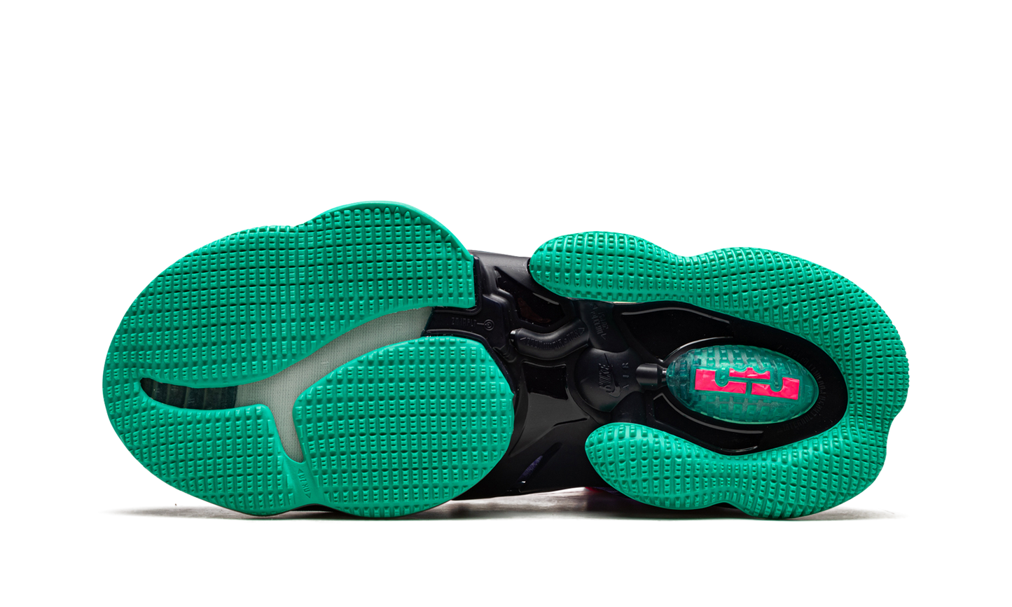 LeBron 19 "DJ Bron" CZ0203 500