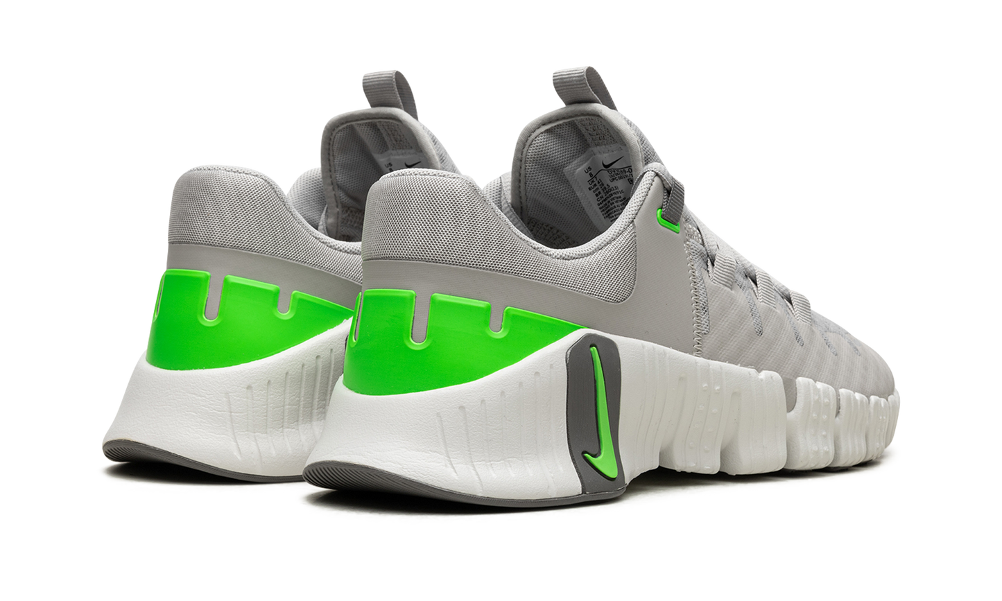 Free Metcon 5 "Light Iron" DV3949 002