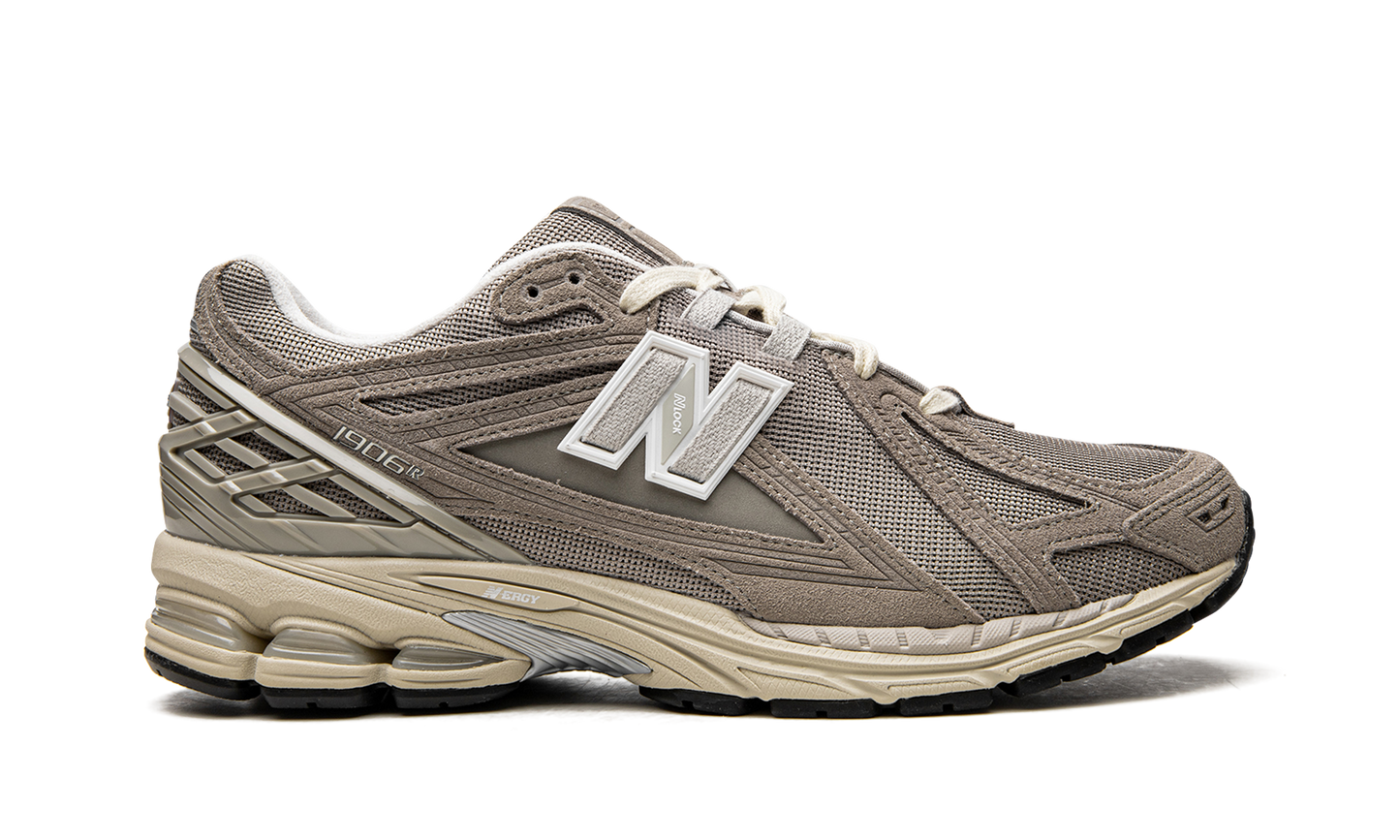 1906R "Beige Cream" M1906RL