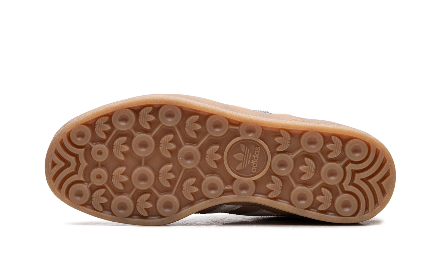 Gazelle Indoor WMNs "Warm Clay White" JS1397