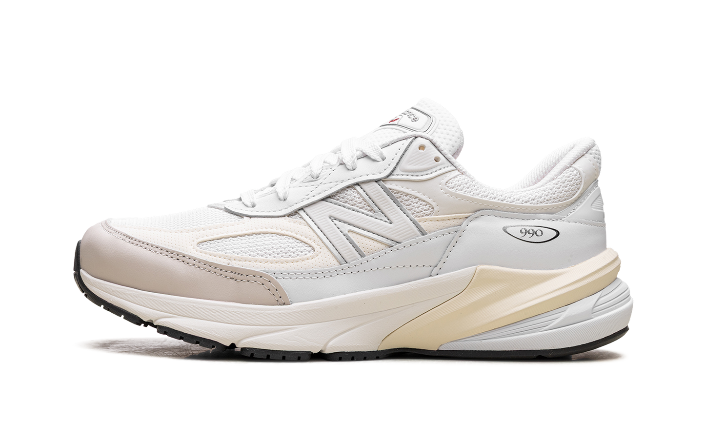 990v6 "Made in USA - White Sea Salt" U990GB6