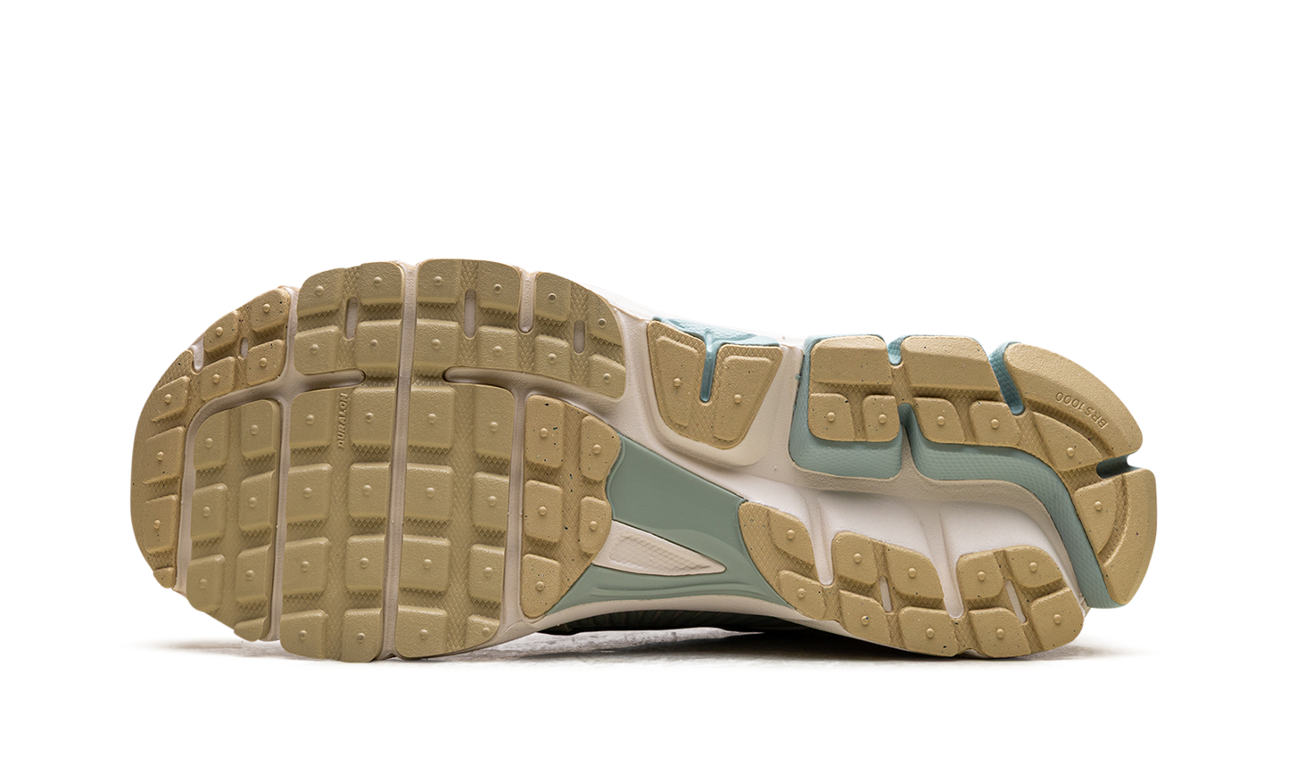 Air Zoom Vomero 5 "Team Gold Seafoam" IB2987 700