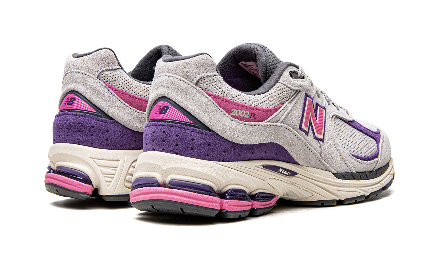 2002R "Rain Cloud" M2002RWB