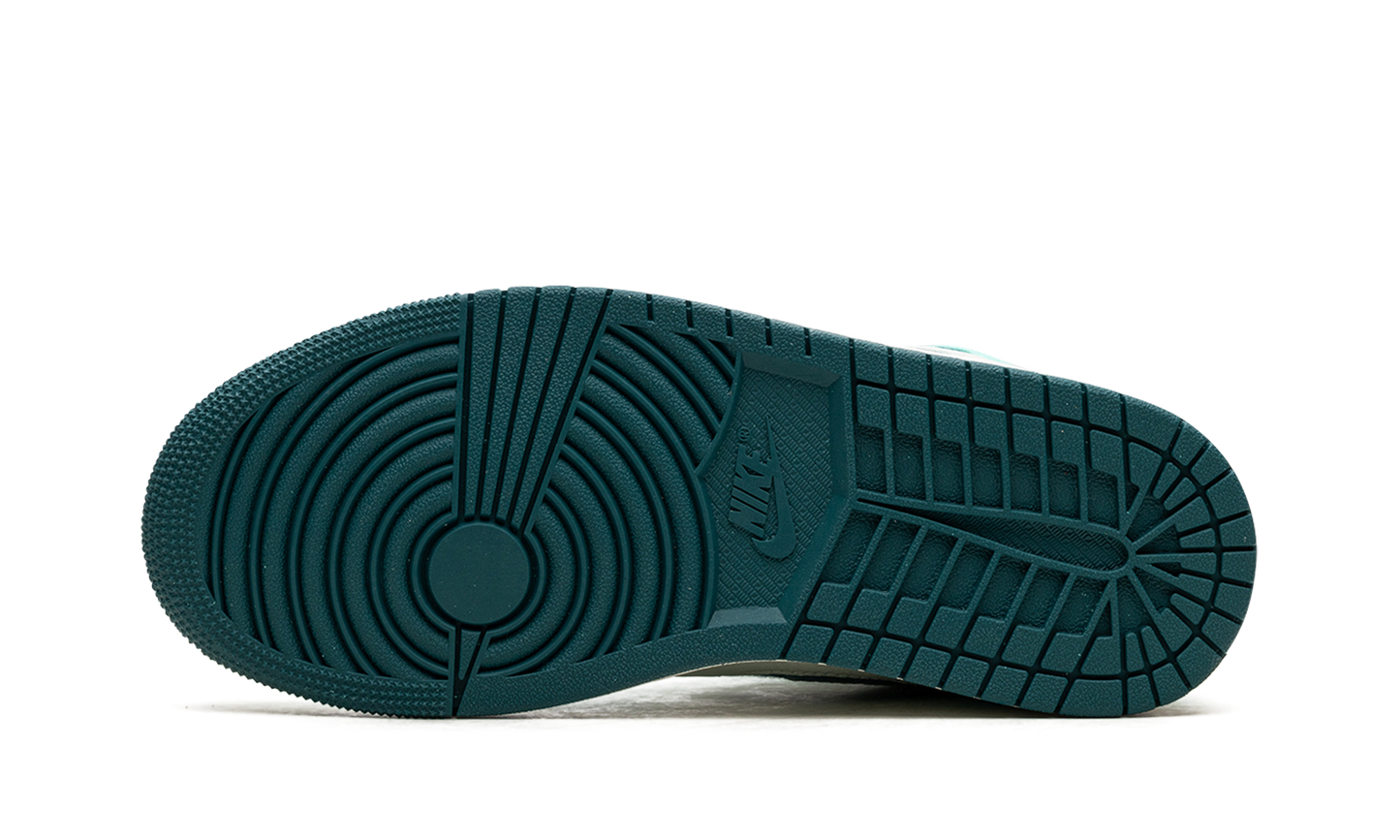 AIR JORDAN 1 MID SE WMNS "Bleached Turquoise" DZ3745 300
