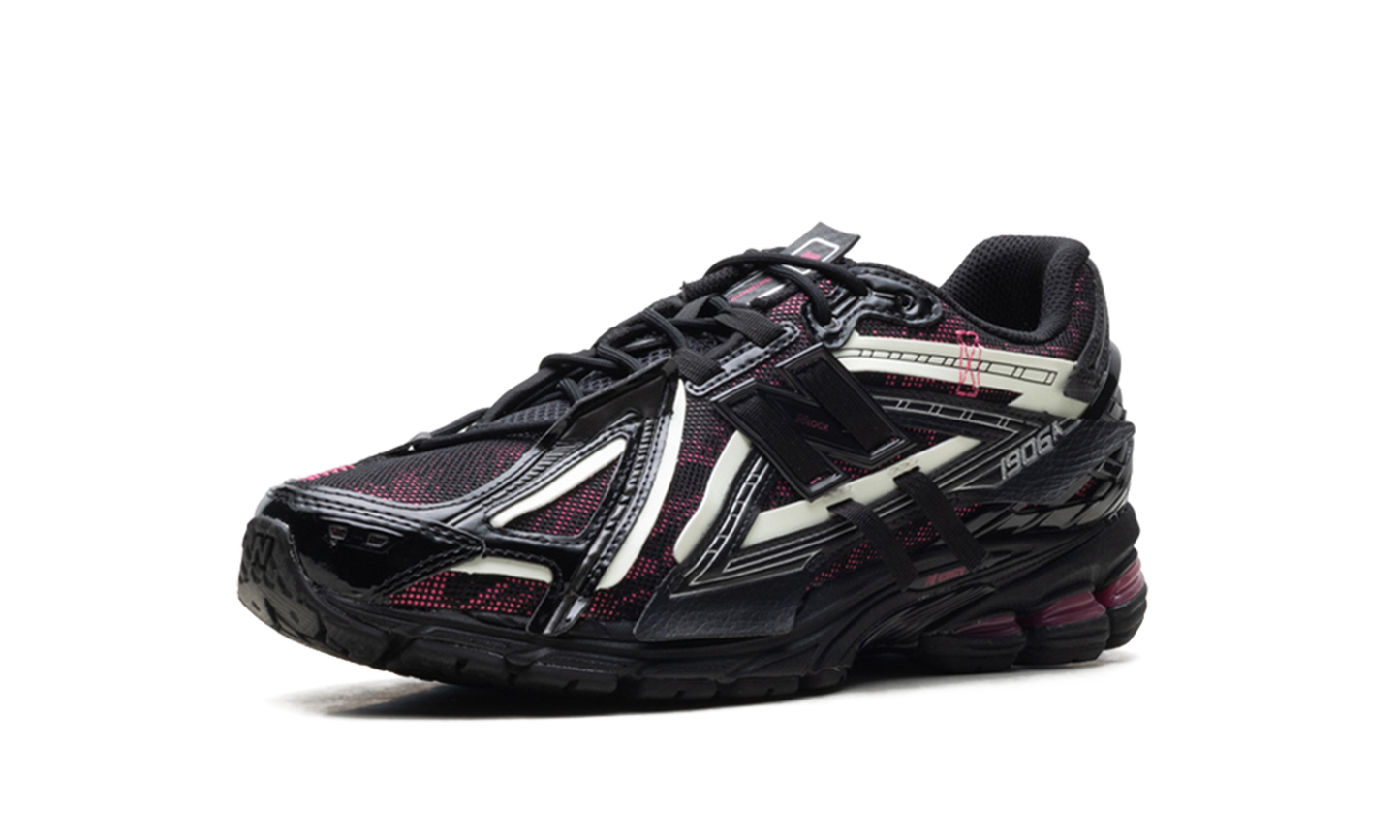 1906A "Black Drogon Berry" U1906AD