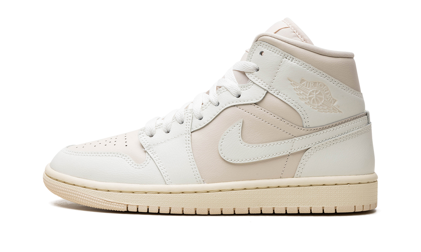 Air Jordan 1 WMNS "White / Light Tan" BQ6472 201