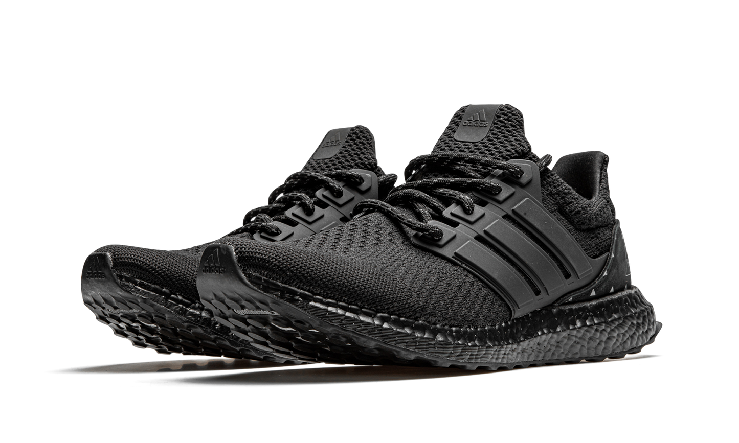 Ultra Boost DNA "Pharrell Williams X Parley - Black Future" H01893