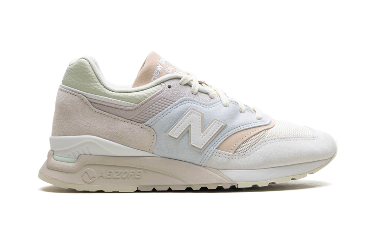 997.5 "MiUSA Kith Easter White Ice Blue Peach"