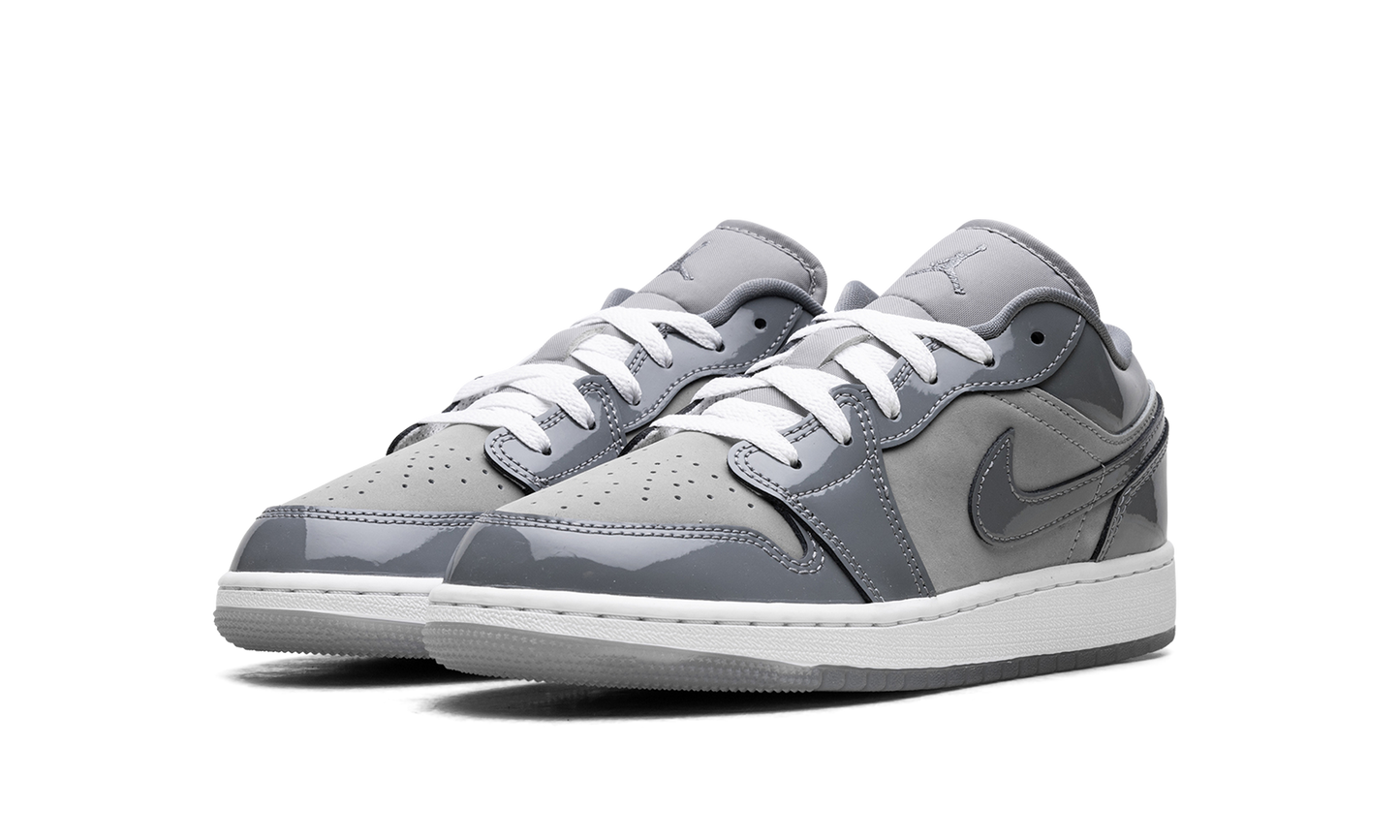 Jordan 1 Low SE GS "Medium Grey Cool Grey White" HF3188 011