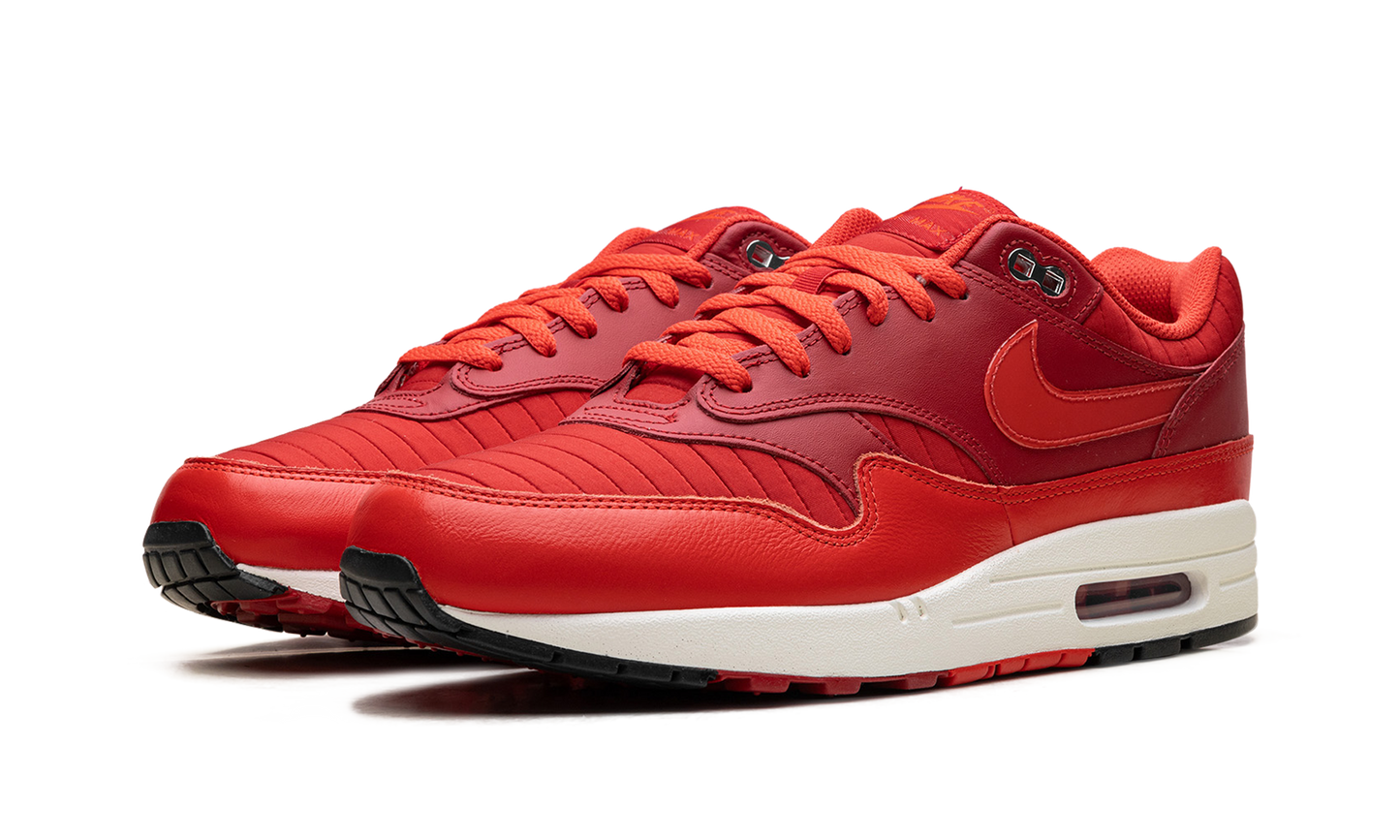 Air Max 1 "Gym Red" HQ3607 687