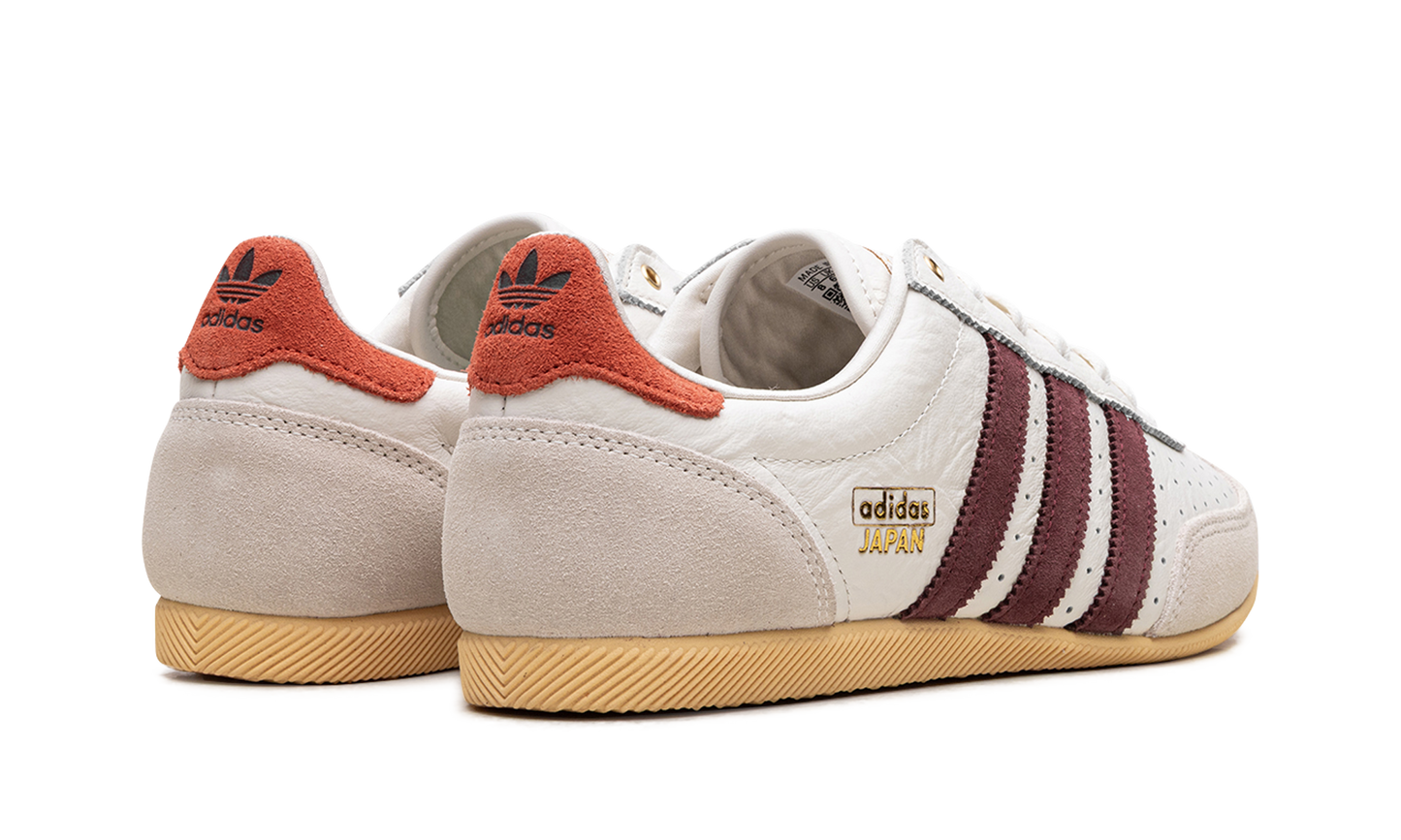 Japan WMNS "Core Yellow Black" JI2662