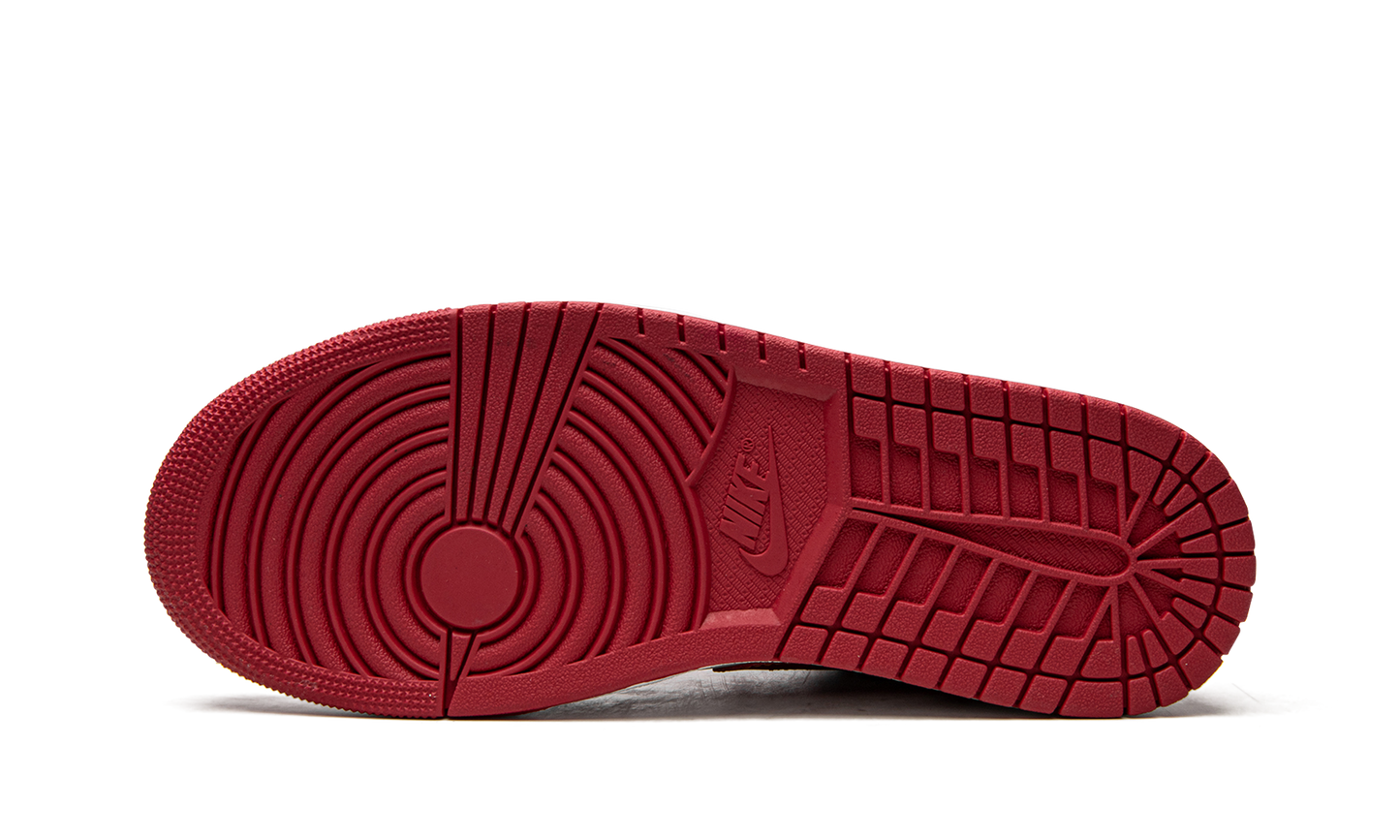 Jordan 1 Low "Cardinal Red" 553558 607