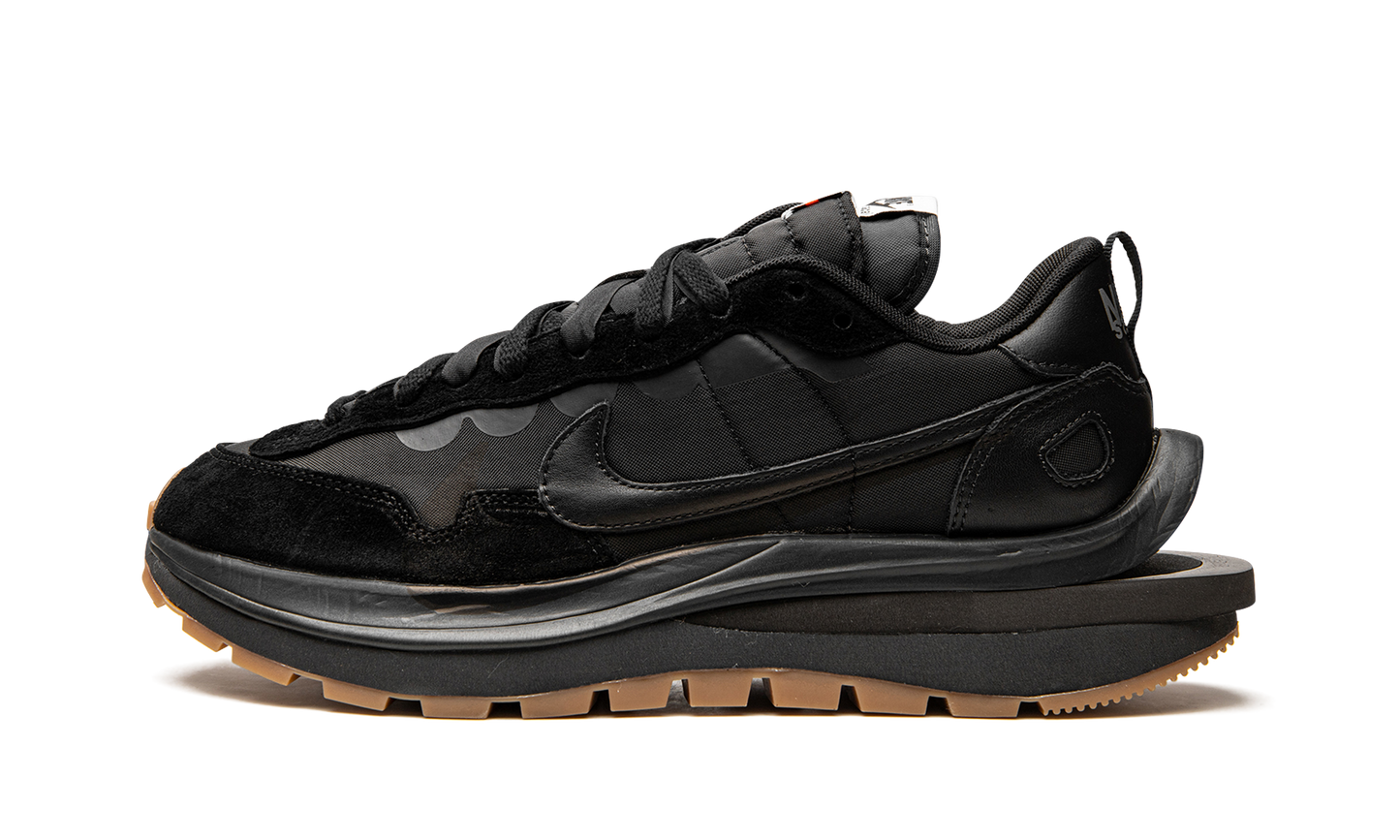 VaporWaffle "Sacai - Off Noir" DD1875 001