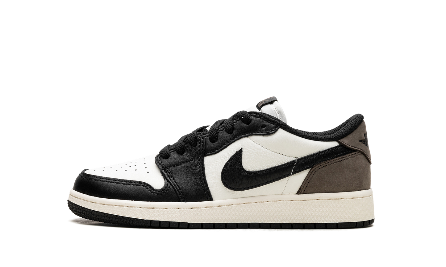 Air Jordan 1 GS "Mocha" CZ0858 102