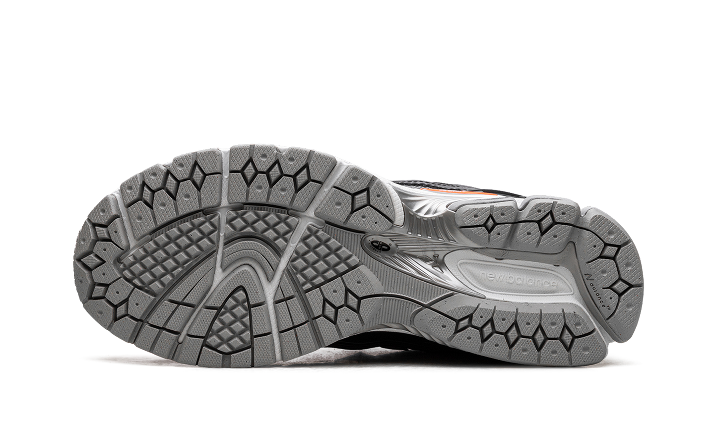 1906 "Black Metallic" U1906RCO