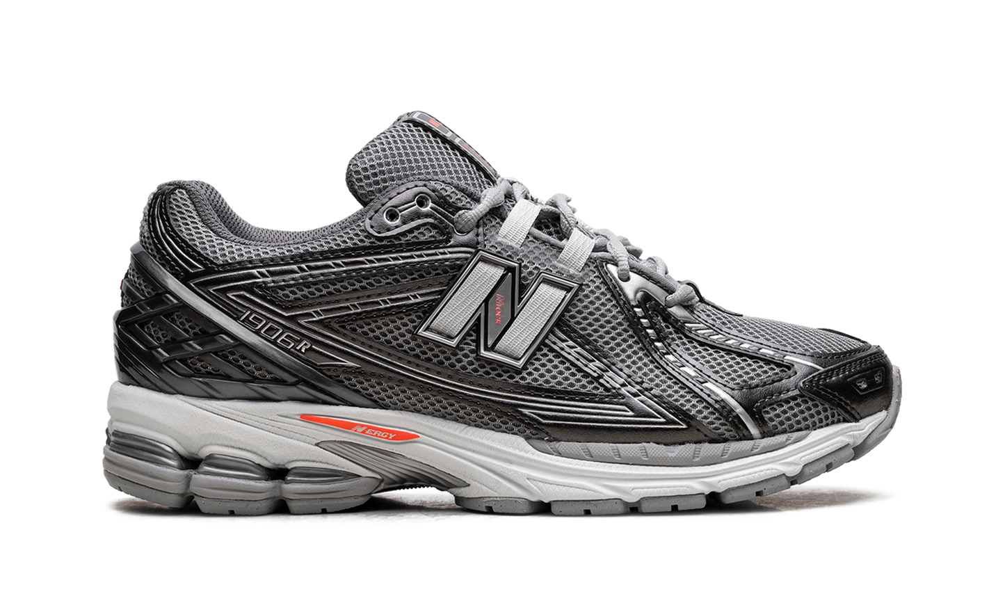 1906 "Black Metallic" U1906RCO