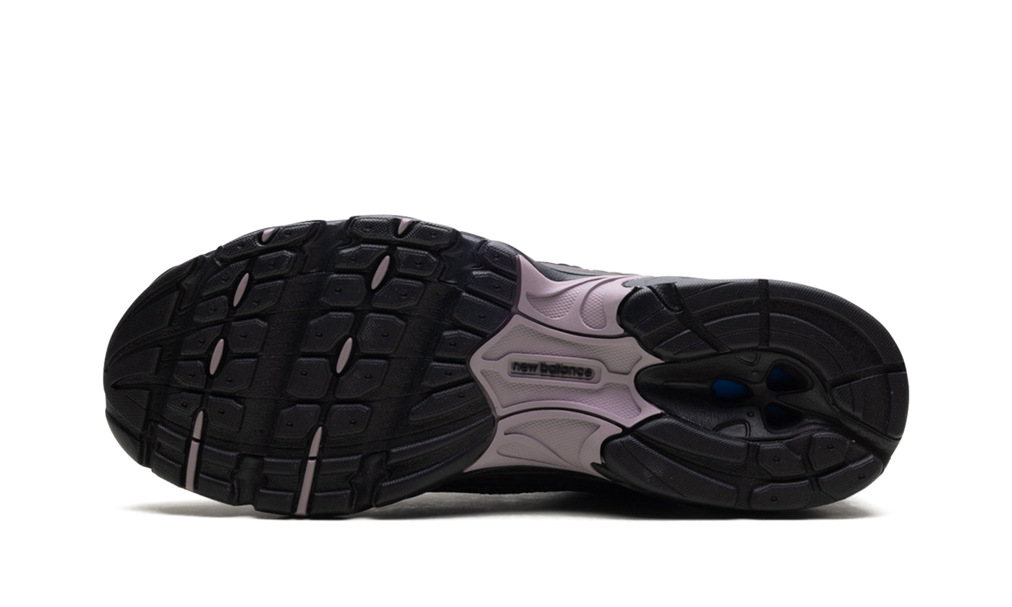 530 "Black Metallic Plum Brown" MR530ADD