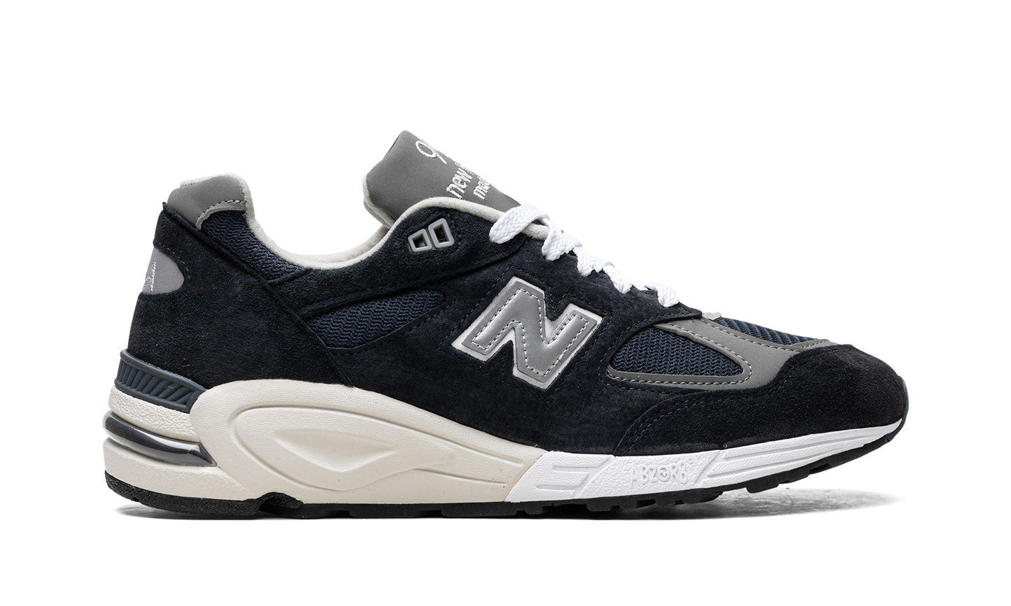 990V2 "Navy/White" M990NB2