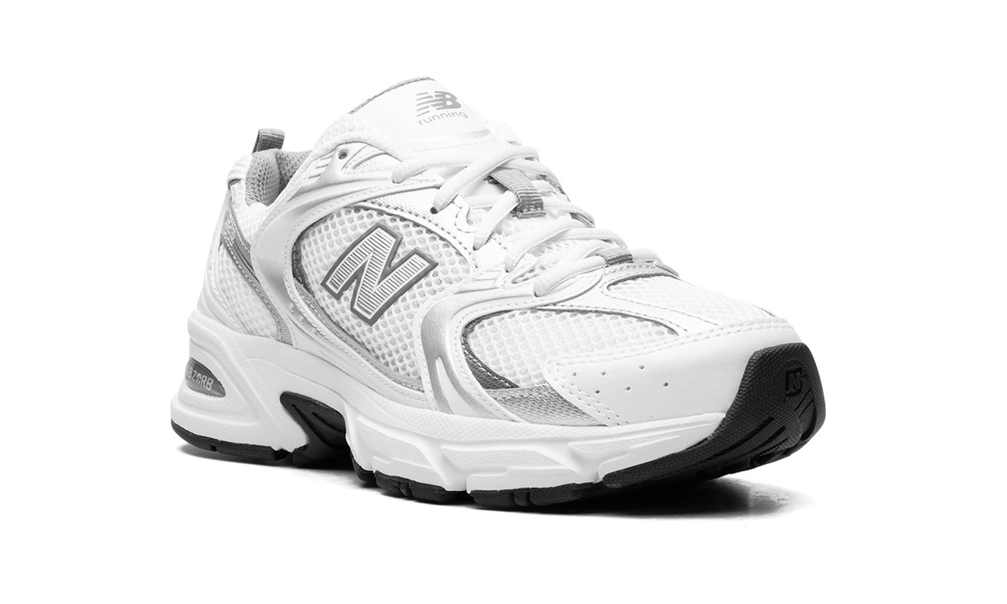 530 "White Silver Metallic" MR530AD