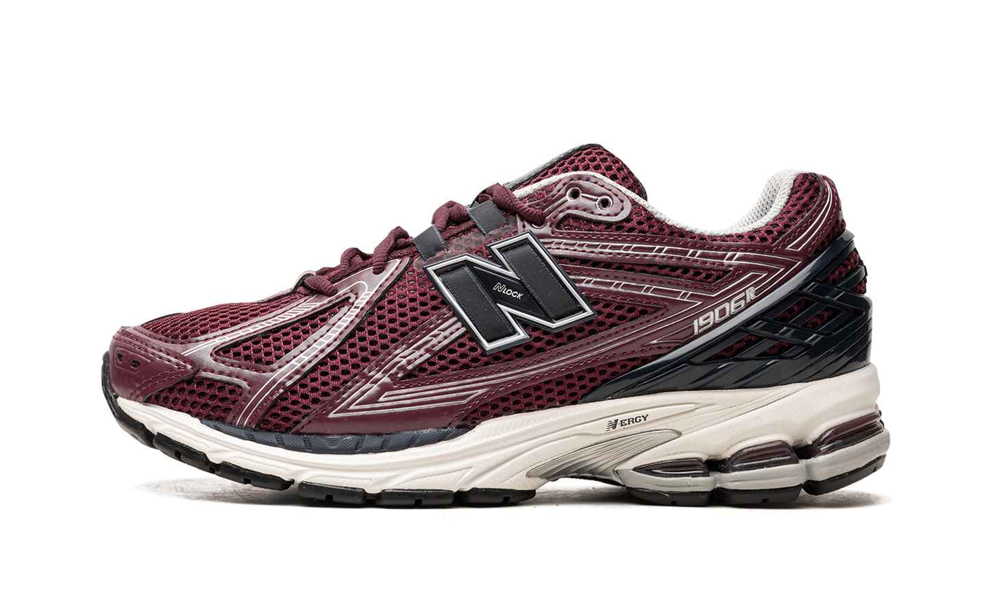 1906R "Burgundy Black" M1906RCC