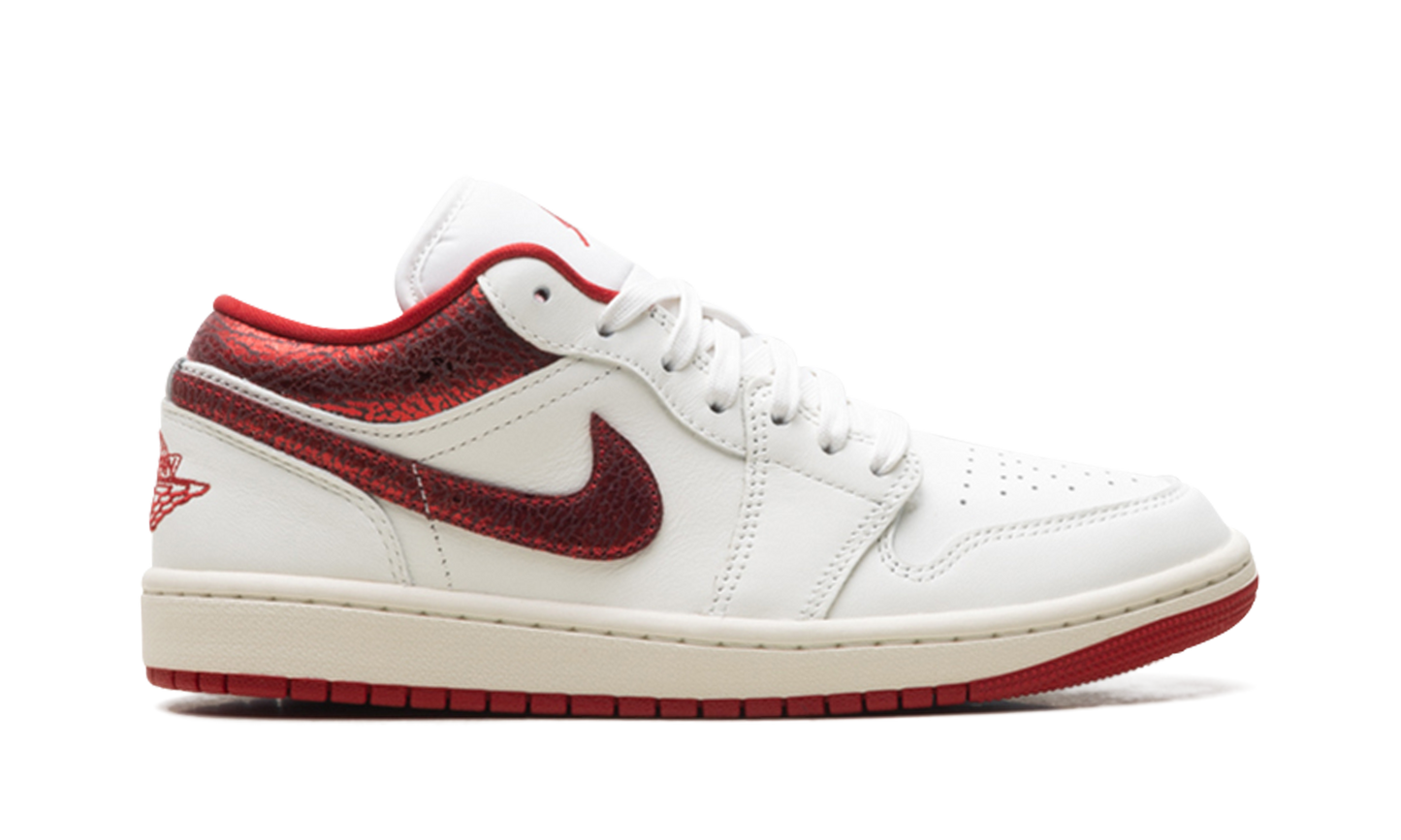 Jordan 1 Low WMNS "Ruby" HJ9338 106