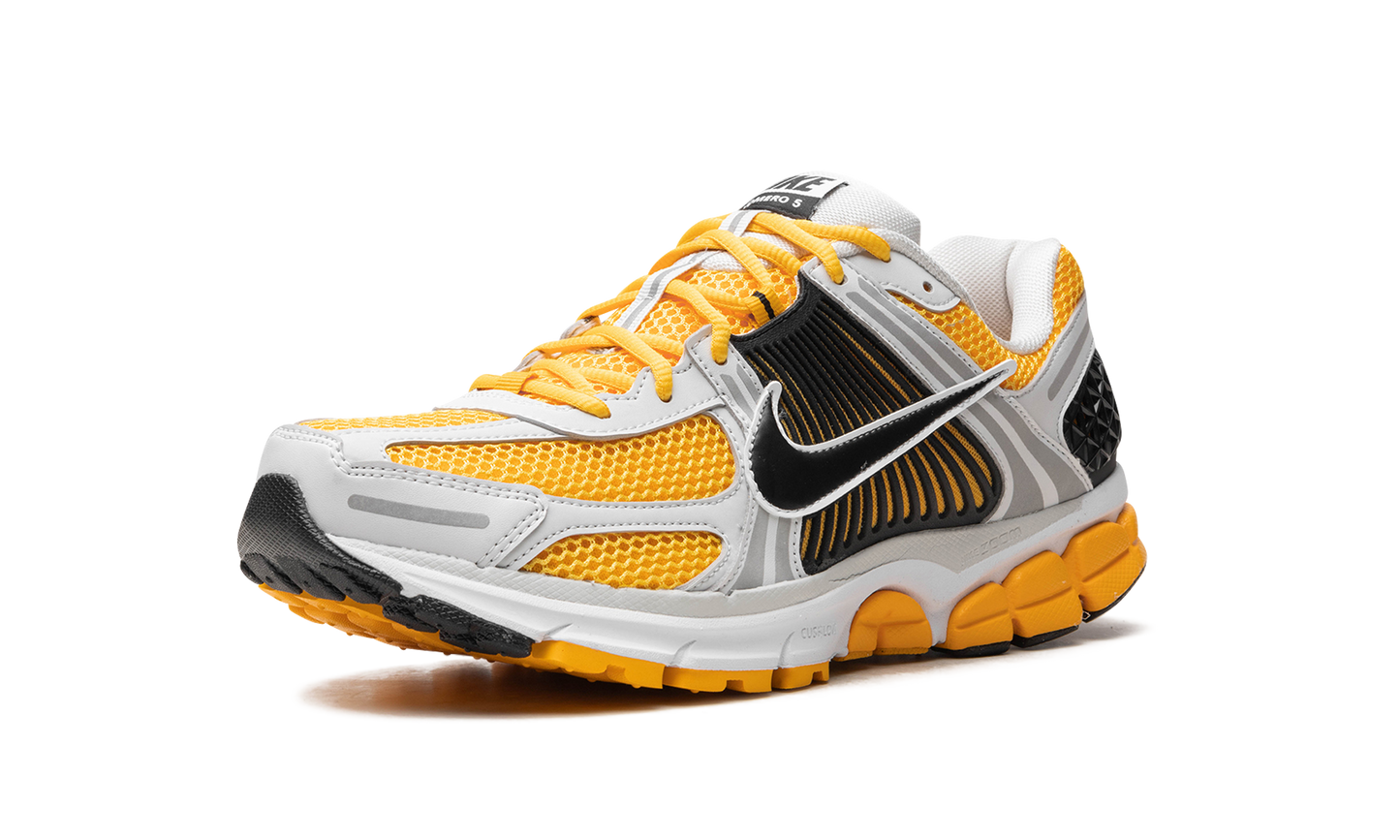 Zoom Vomero 5 "University Gold'" FB9149 002