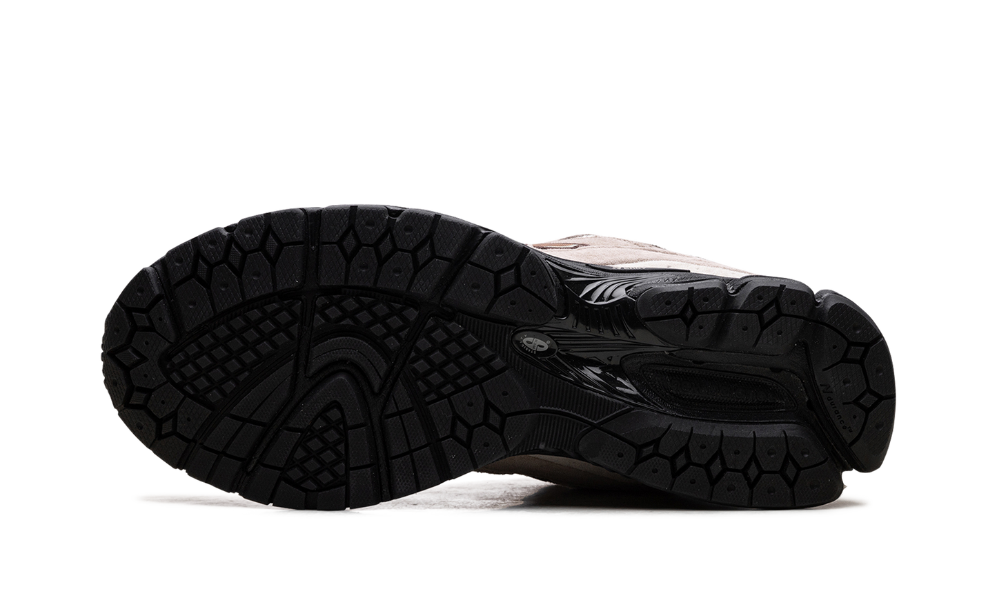 2002R "Cream Kumquat" M2002RZR