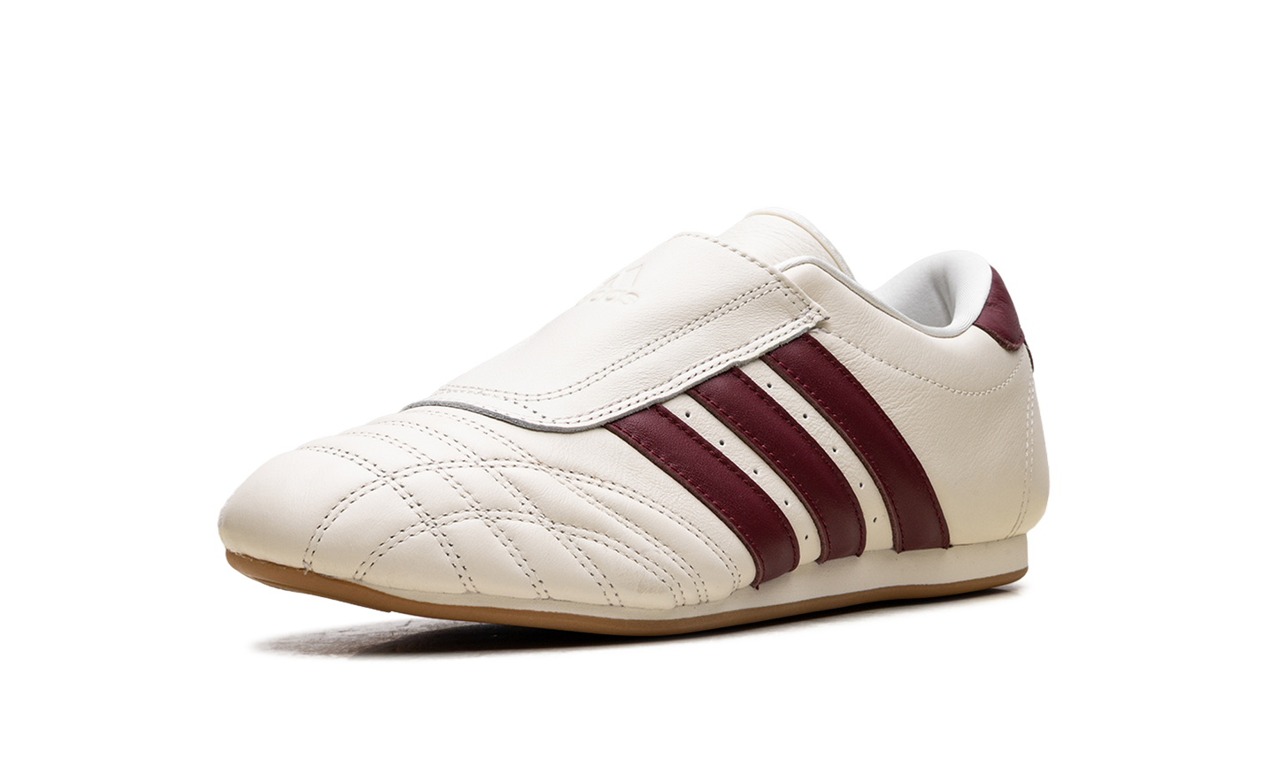 Taekwondo WMNS "off white/noble maroon/GUM 3" JS4527