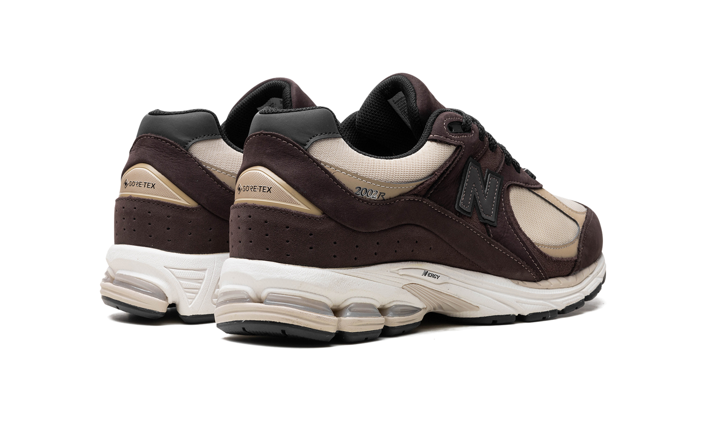 2002R "Black Coffee" M2002RXQ