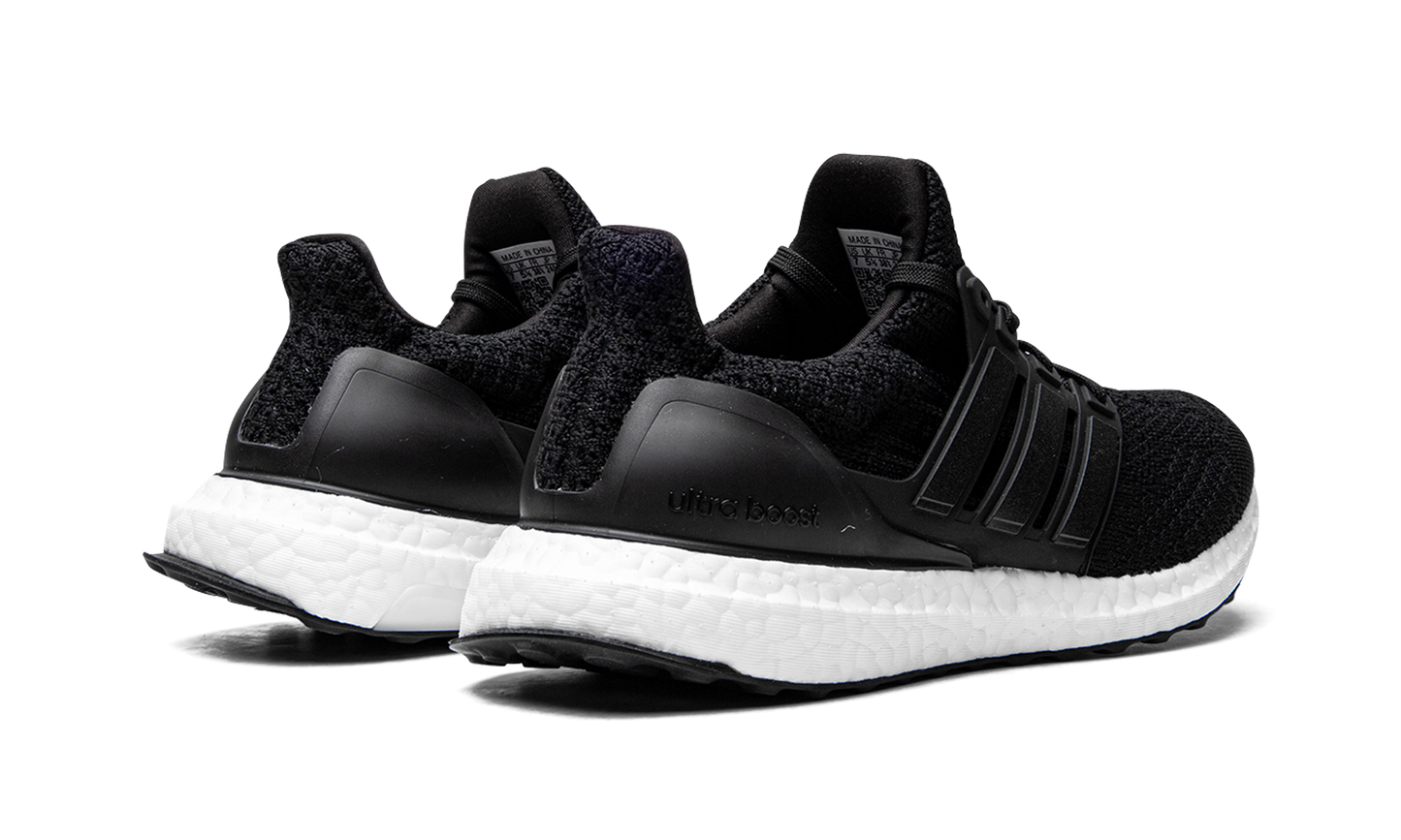 ULTRABOOST 5.0 DNA WMNS GV8744