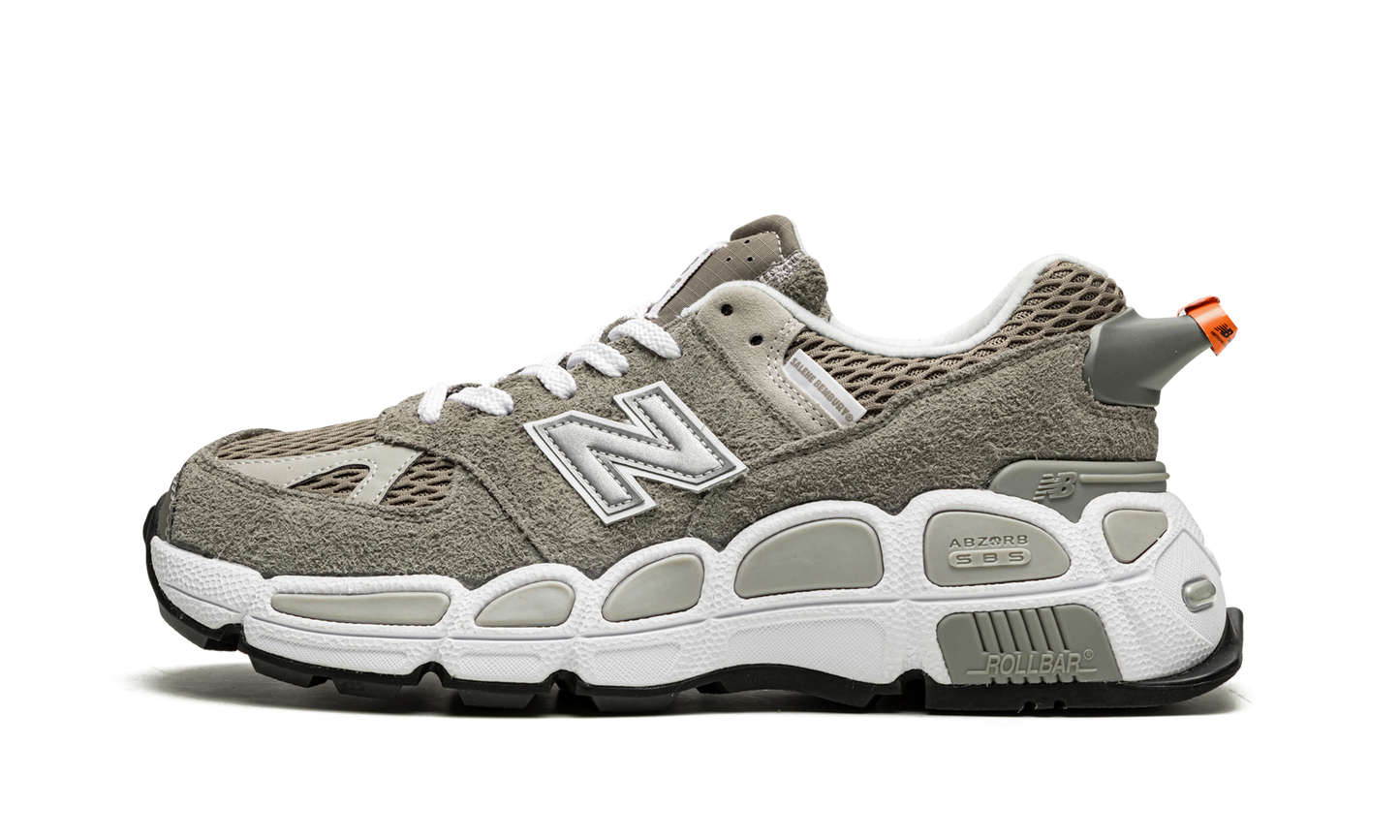 574 "Salehe Bembury - Yurt" MS574YSC