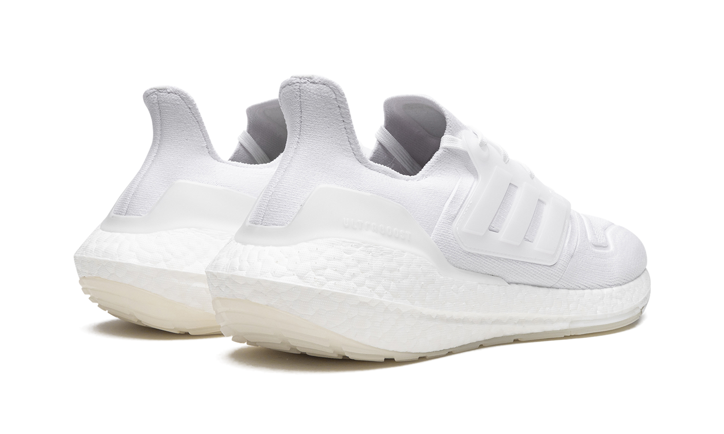 UltraBoost 22 GX5459