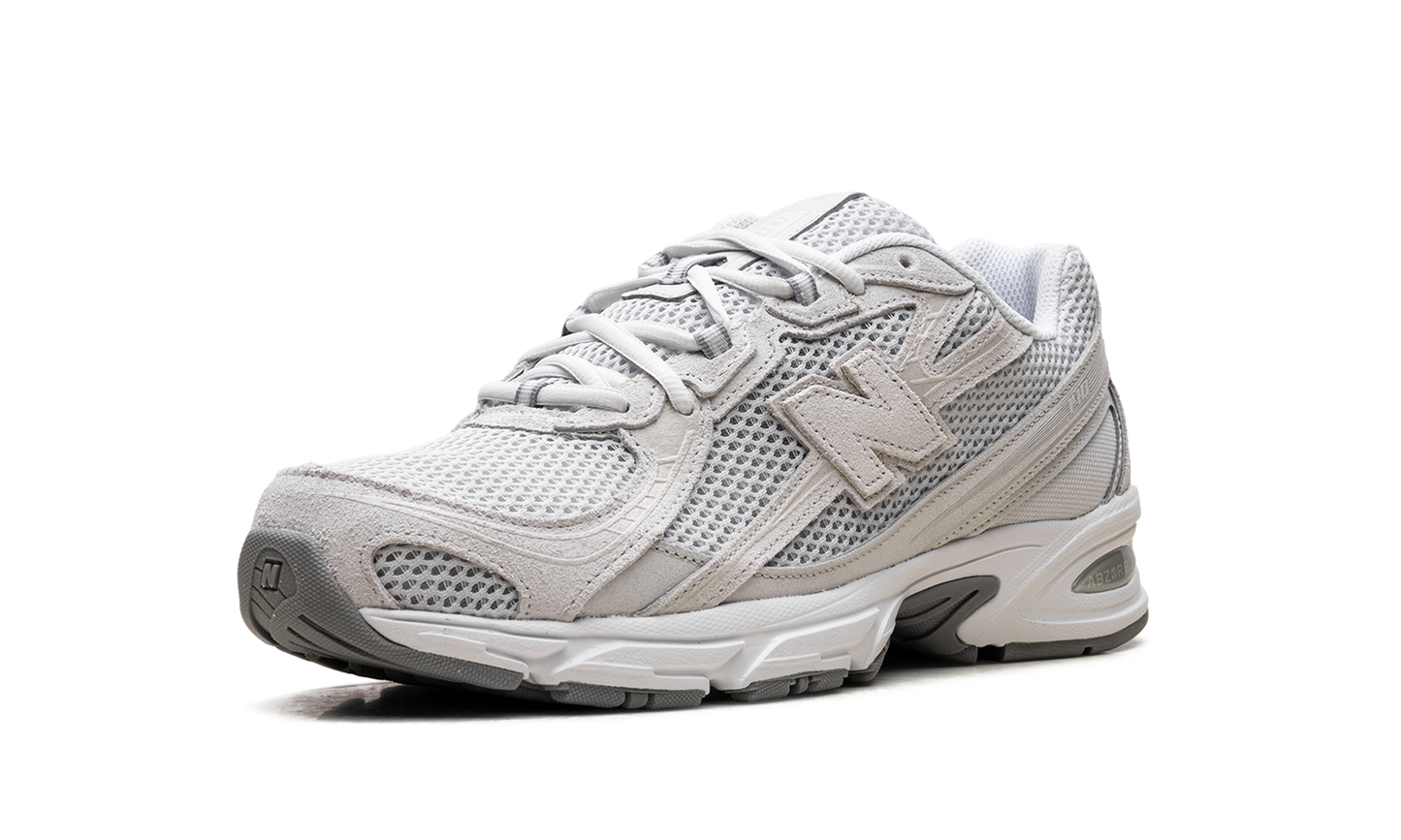 740 "Grey Reflection Slate Grey" U740GS2