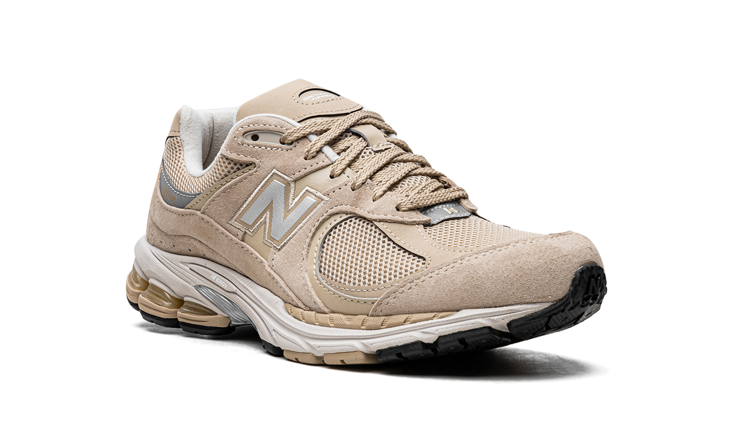 2002R "Beige" ML2002R2