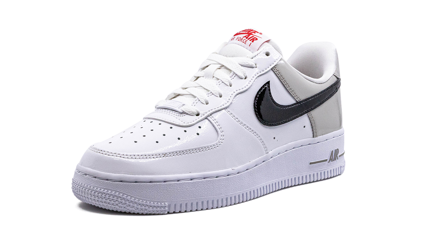 AIR FORCE 1 '07 LT WMNS "Light Iron" DQ7570 001