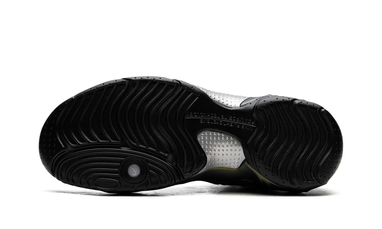 Air Flightposite "Metallic Gold" FV5582 700